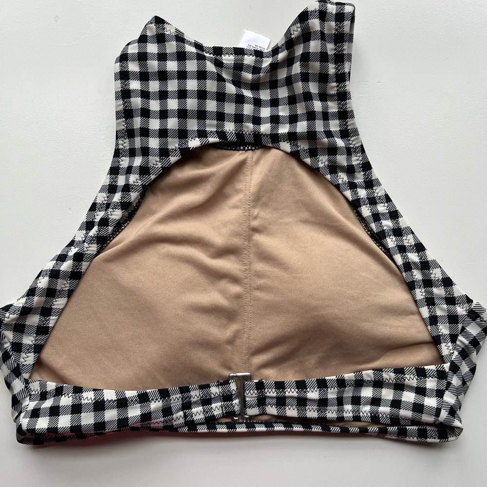 Checkered swimsuit!
